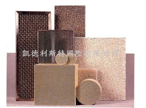 全方位提供車用觸媒轉化器、濾煙器、VOC觸媒、SCR觸媒氧化還原或再生處理服務。